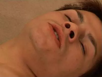 Gay Boy steht auf Handjobs und Selbstbefriedigung